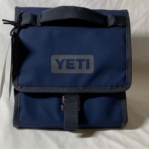 Yeti daytrip lunch bag BRAND NEW